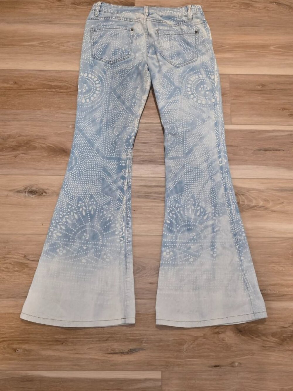 Free People Bali Flare - 26 - Picture 7 of 14